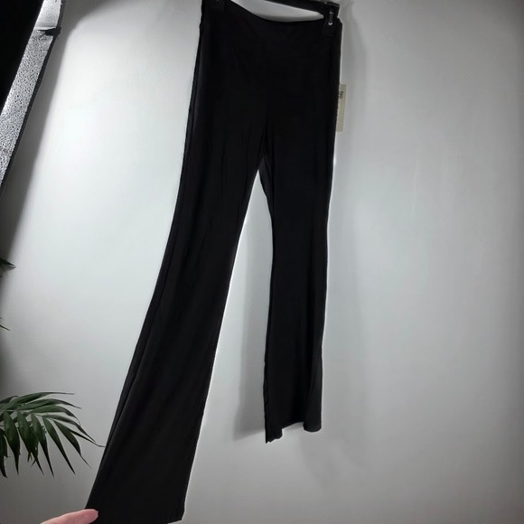 Flare Pant Black Flare Leggings 2 Pairs Recycled Polyester Women's Medium - Picture 1 of 4